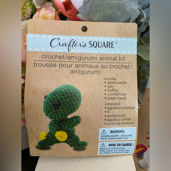 🆕🧶 CRAFTER’S SQUARE ANIMAL CROCHET KIT BUNDLE! NEW FACTORY SEALED. 6 DESIGNS! - Picture 9 of 9